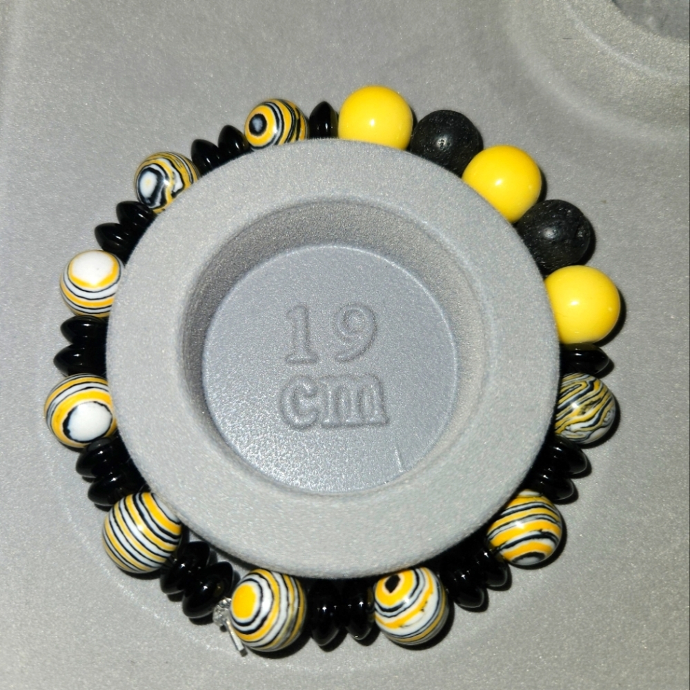 Bead bracelet